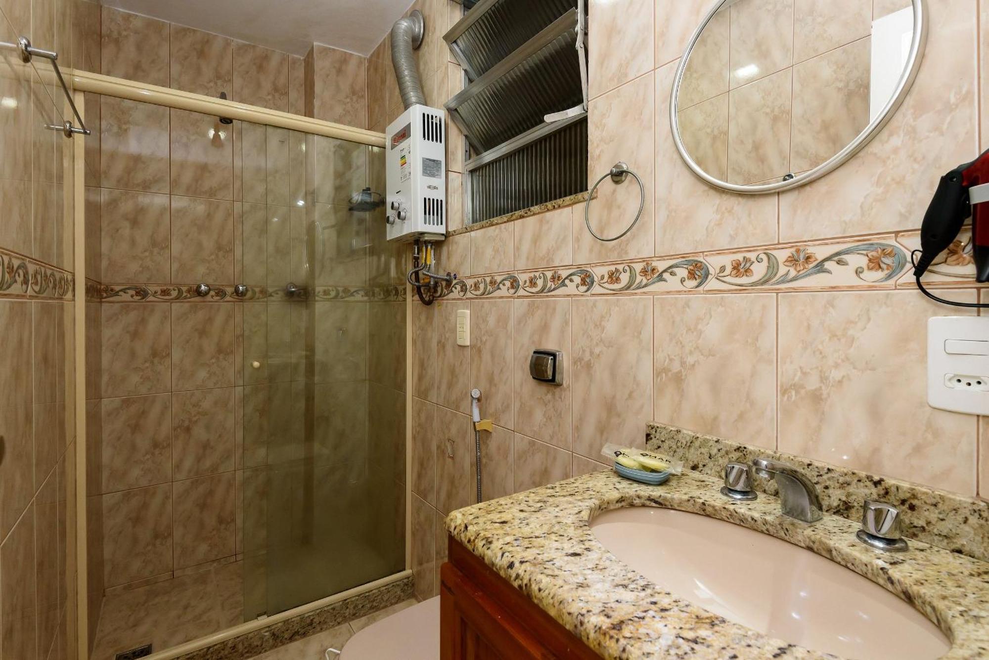 Quarto&sala A 200 M Da | Nsc 534/903 Río de Janeiro